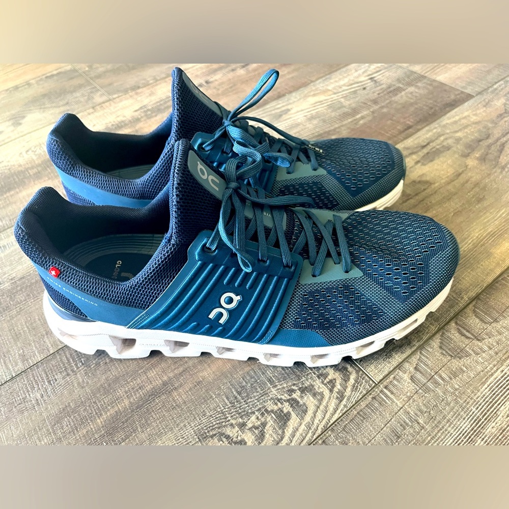 Nike Cloudswift Running Shoes, size 11.5